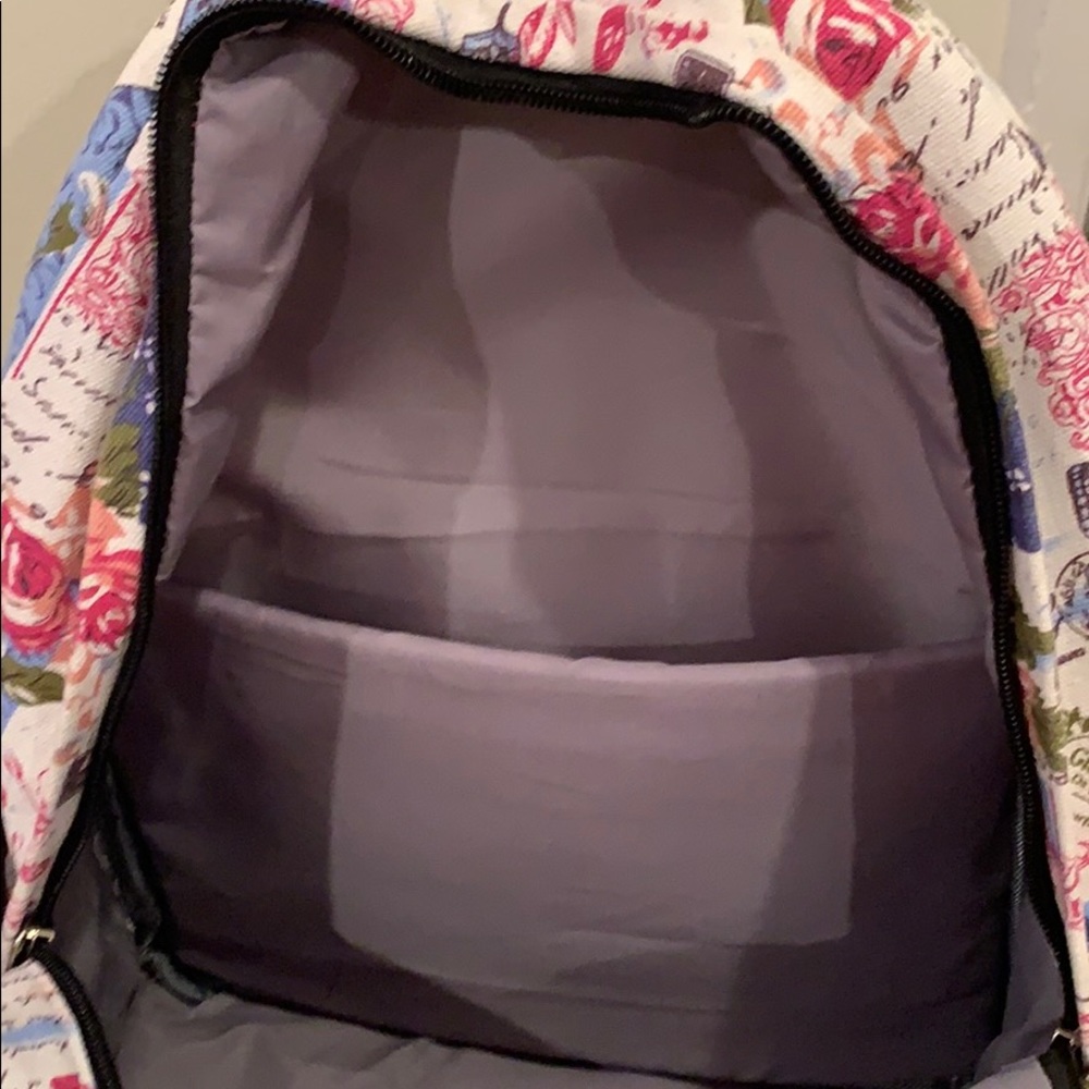 Floral Backpack 🌸 - Picture 11 of 16